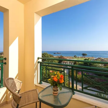 וילה Theretra Kiotari