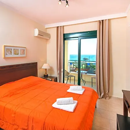 Theretra Kiotari וילה