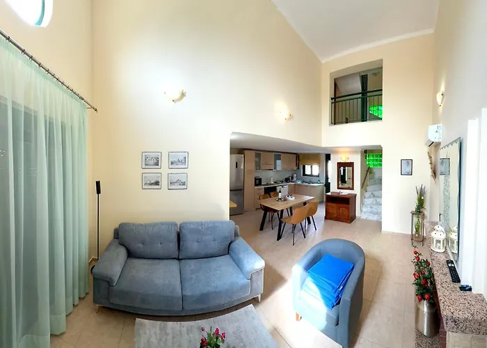 Villa Theretra Kiotari *