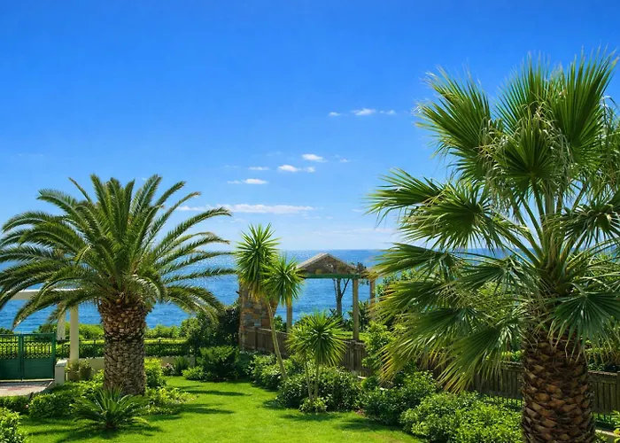 Theretra Kiotari Villa